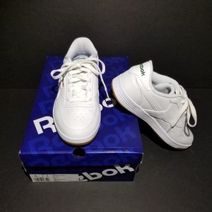 NWT Reebok Club MEMT Women's Sneakers White Size 9